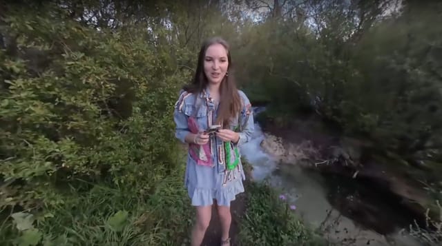 Vika Lita Outdoor BG VR PolyamorousPOV — photo 4
