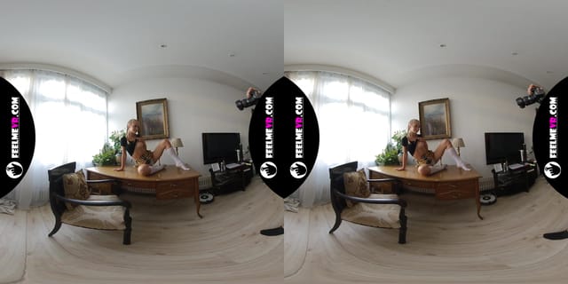 Layza Teeny Model Naked In Photoshoot 3D VR180 Backstage FeelmeVR — photo 1