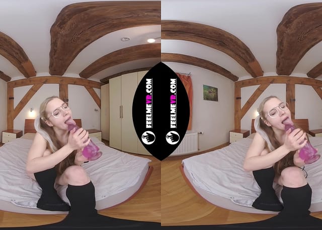 180VR Video Miturasu Please Fuck Me Hard With This Big Pink Dildo FeelmeVR — photo 8