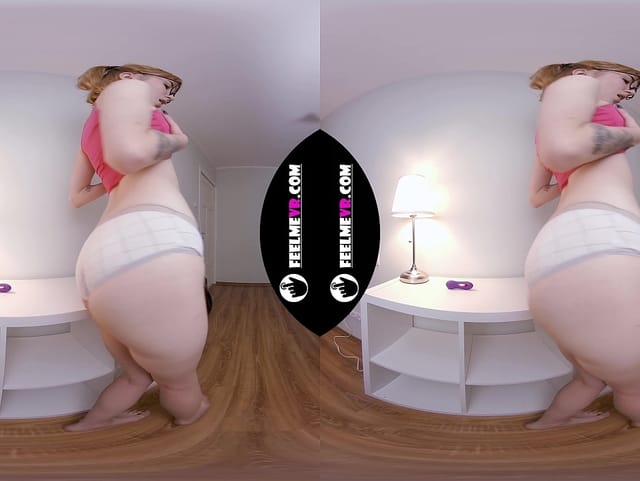 Lilly Mays Like A Young Student Masturbates FeelmeVR — photo 9
