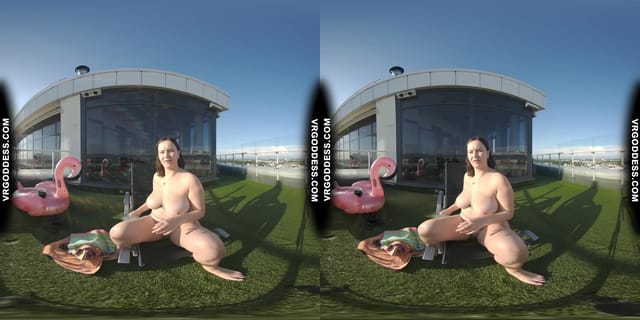 Vanessa Klein Jilling With Some Big Dildos For Deep Penetration Rooftop Bubble Sunbathing VRgoddess — photo 9