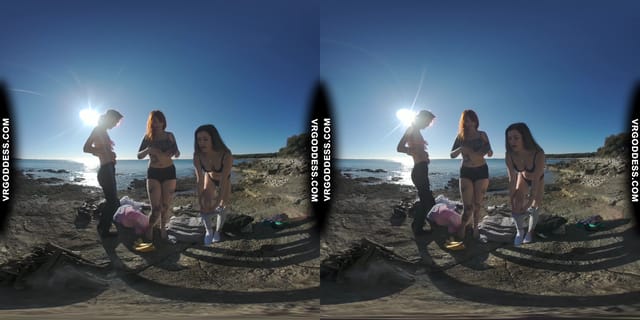 3 Hot Girls Getting Naked On Beach During Winter Making Fire Eating Bananas Dancing VRgoddess — photo 10
