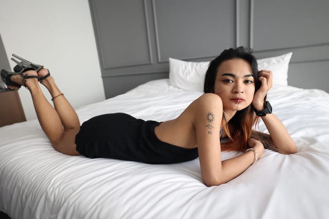 Skinny Asian Bargirl Loved To Shoot Her First Porn FAH VRinAsia — photo 9