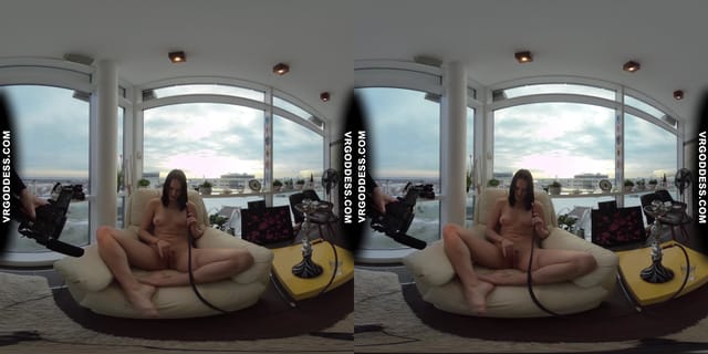 Teen Hookah Smoking Pussy Playing 18yo Rosalina Naked Snow Angel VRgoddess — photo 3