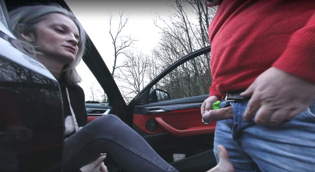 Outdoor Foot Worship SabdeluxeVR — photo 4
