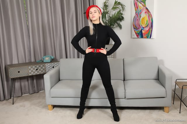 Patricia A OnlyTease — photo 4