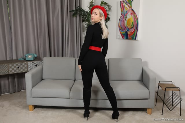 Patricia A OnlyTease — photo 5