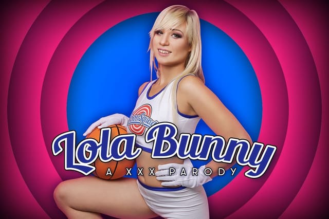 Gabi Gold as Lola Bunny performs a POV blowjob in 4K VR cosplay.