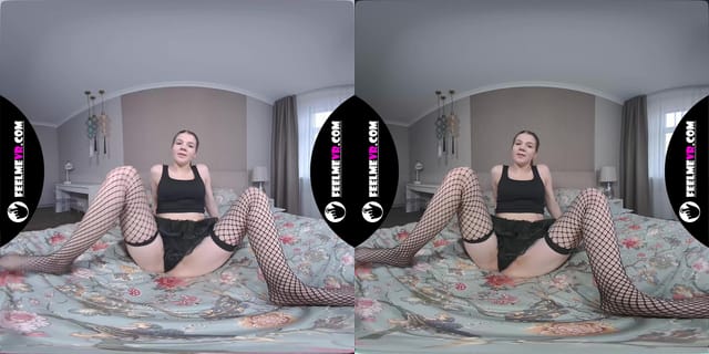 VR180 Ksenija Naked With Open Legs On The Bed FeelmeVR — photo 7