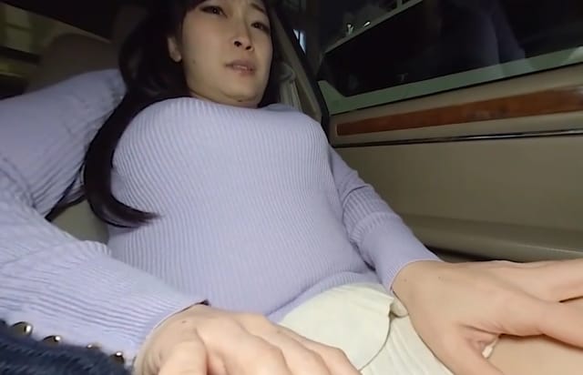 Busty Japanese Housewife First Dick in Five Years - Part 1 Japanese VR — photo 3