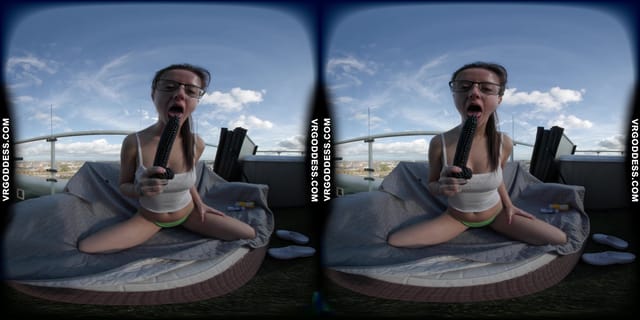 Gabriela Lati Masturbating With A Dildo Outdoors On A Cold Day Then Jacuzzi To Warm Up VRgoddess — photo 18