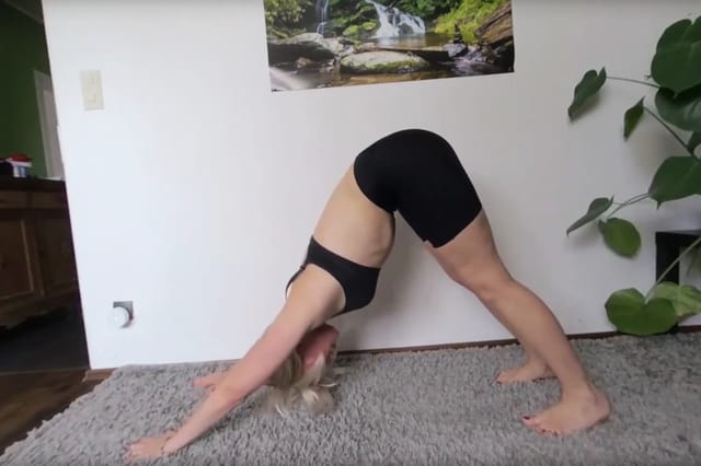 Strenge Sportlehrerin lässt Dich wichsen BlondeHexe — photo 3
