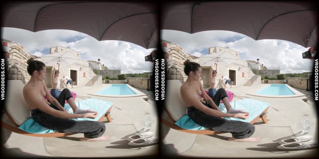Josie Fresh And Her Friend Sofie Naked Poolside At An Italian Villa Eating And Sunbathing VRgoddess — photo 10
