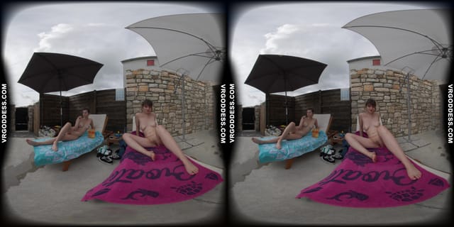 Josie Fresh And Her Friend Sofie Naked Poolside At An Italian Villa Eating And Sunbathing VRgoddess — photo 8