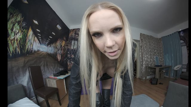 Florane Russell Bad Girl POVCentral — photo 7