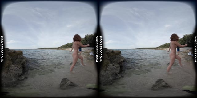 On Vacation With Mira Masturbating And Getting Off On A Tropical Beach In Italy VRgoddess — photo 29