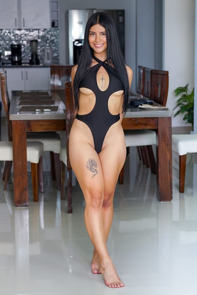 Exotic Temptress Camila Mendez VRLatina — photo 29