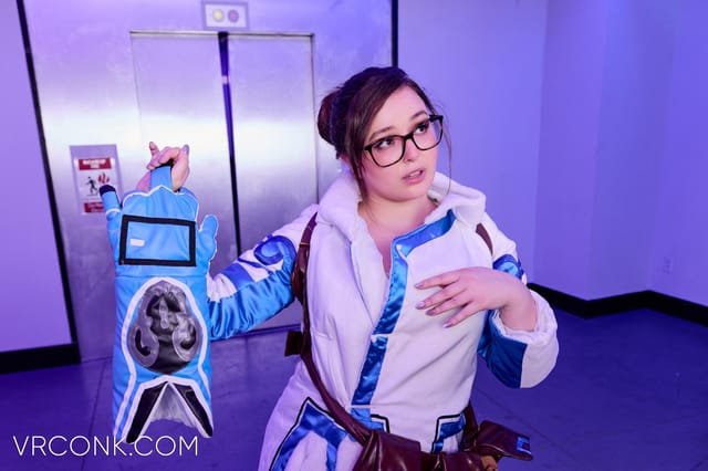 Overwatch Mei (A Porn Parody) Leana Lovings VRConk — photo 2