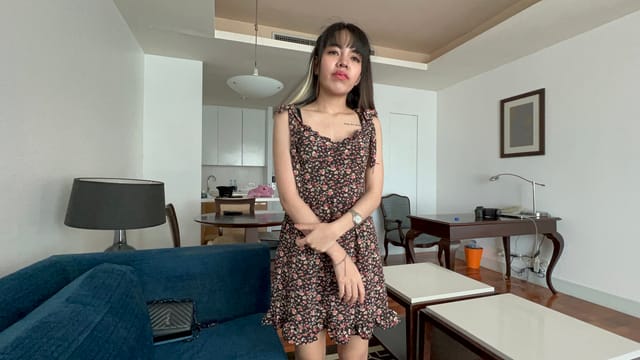 Skinny Thai Girl Met in Mall, Easily Tempted into A Porn Video NUT JohnTronVR — photo 10