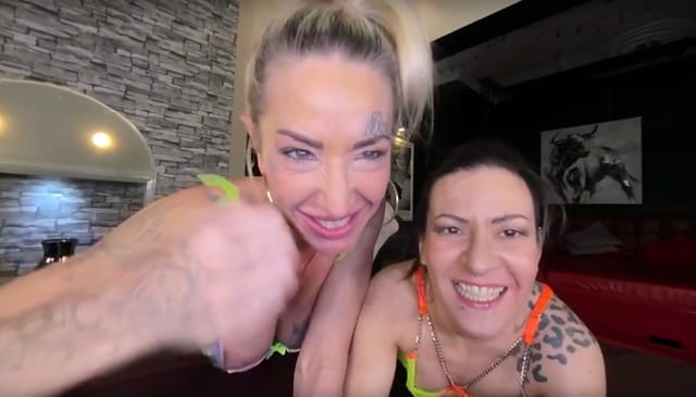 Lesbians Caught Give JOI - Badass Daisy And Bianca PeepingThom — photo 9