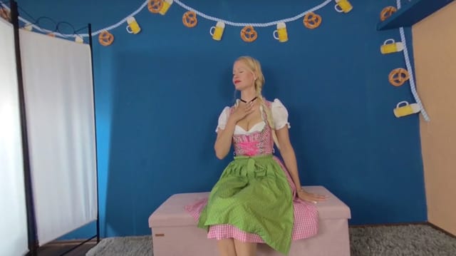 Geiles Dirndl wichst mit Dir und will Dein Sperma BlondeHexe — photo 3