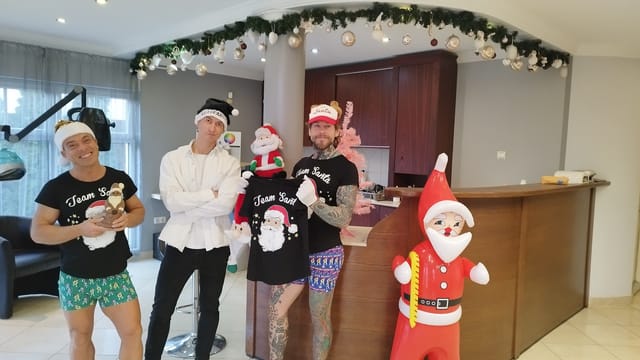Mrs. Claus Returns For Naughty VR POV — Immersive HD Threesome Magic VR porn — photo 8