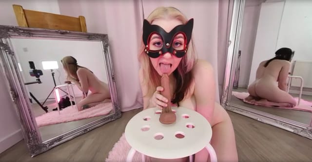 Dildo And Mirrors - Em Yang JimmyDraws — photo 3