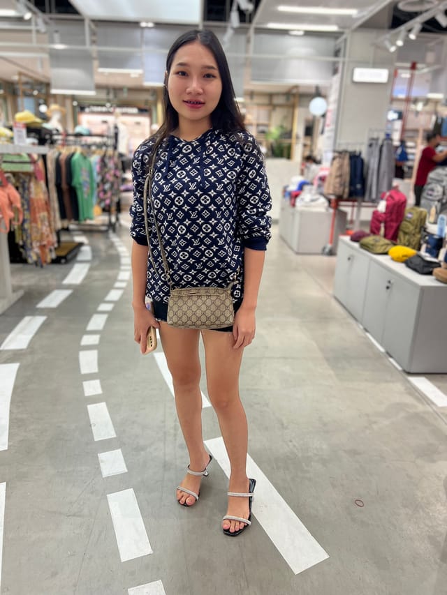 19yo Petite Beauty Wants To Become A Star VRinAsia — photo 7