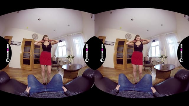 Natalie Russ Strip Special For You 180vr FeelmeVR — photo 2