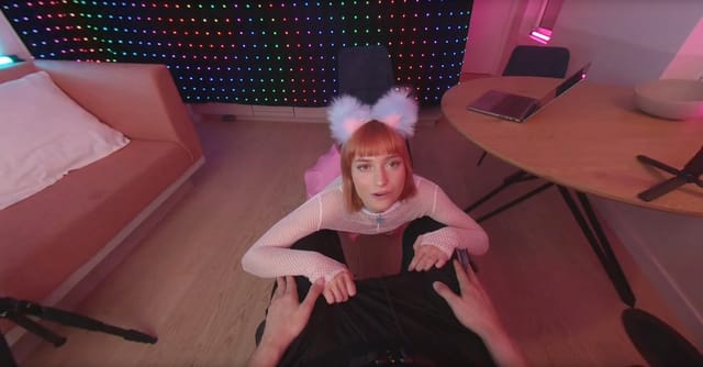 Kinky Gamer Girl Hits 1 Million Followers Dolly Dyson KinkyGirlsBerlin — photo 37
