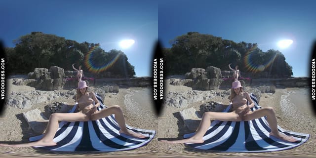 Josie Dildo Masturbating On Public Nude Beach Matty In Background VRgoddess — photo 7