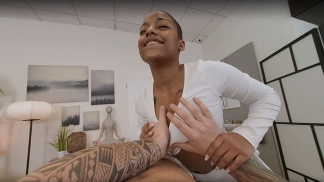 New Masseuse Vicky Menage VRMassage — photo 2