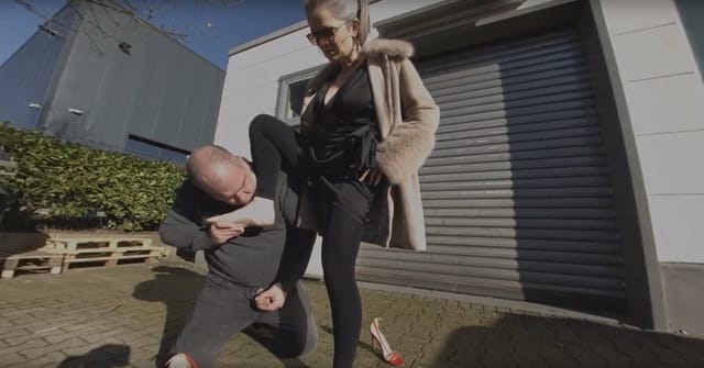 Sabdeluxe - Outdoor Footdate Sabdeluxe VR — photo 1