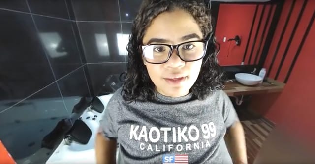 Busty Latina Takes A Steamy Bath – Amateur VR Daddy Fantasy PLAYVR — photo 4