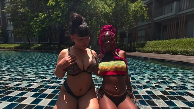 THREE GIRLS TEASING Amelia Star MEA VR Vagina Reality — photo 1