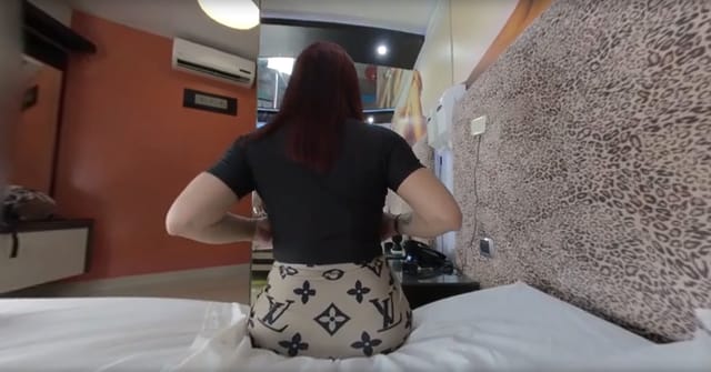 Your Old Step Auntie´s Likes Older Men – Spanish BTS PLAYVR vr porn video1 — photo 7