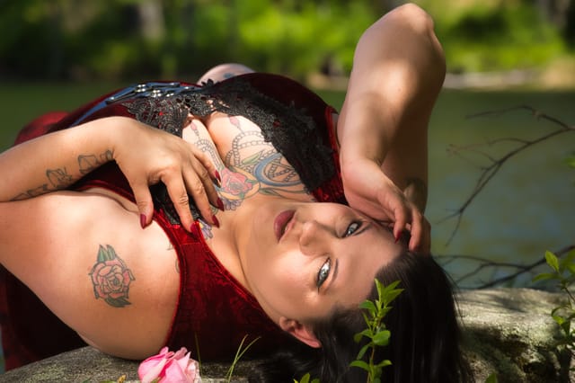 My Pretty, Goth Girlfriend Morgan Fey BlushErotica — photo 2